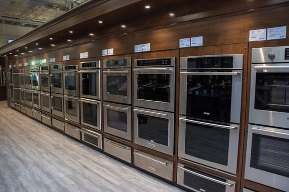 yale appliance wall oven display