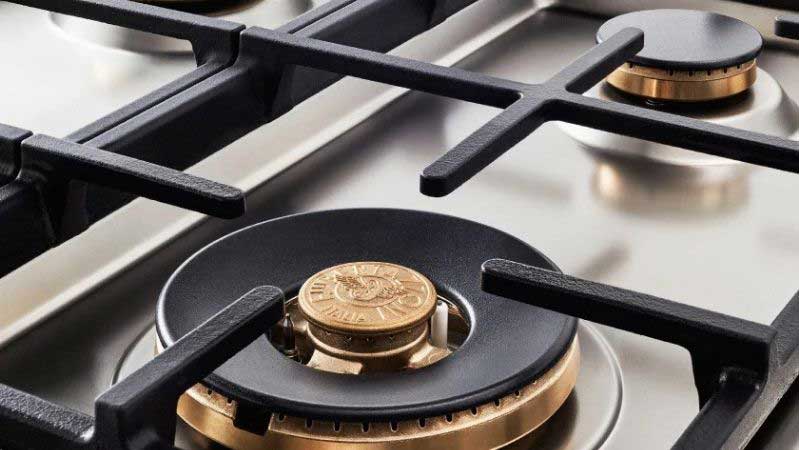 Bertazzoni-Pro-Style-Ranges-Power-Burner-and-Regular-Sealed-Burner