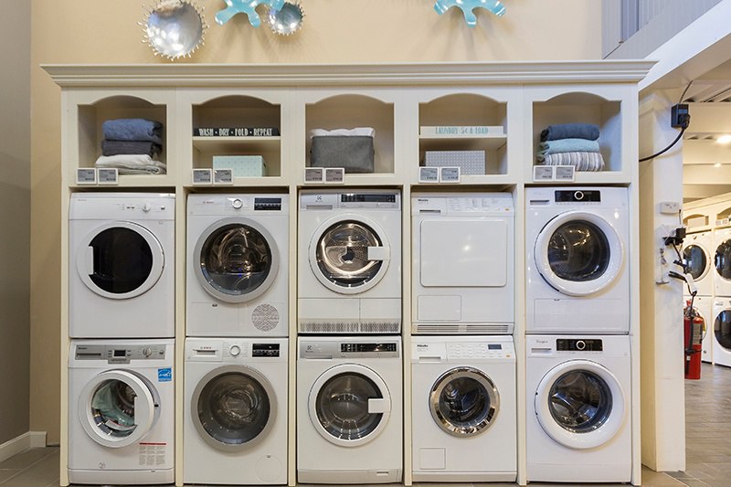 Compact-Laundry-Display-At-Yale-Appliance-In-Boston
