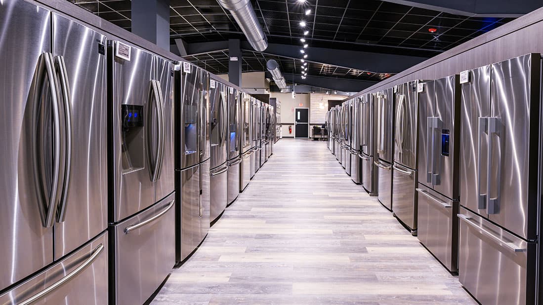 https://blog.yaleappliance.com/hs-fs/hubfs/French-door-counter-depth-refrigerators-at-yale-appliance-in-hanover.jpg?width=1099&height=618&name=French-door-counter-depth-refrigerators-at-yale-appliance-in-hanover.jpg