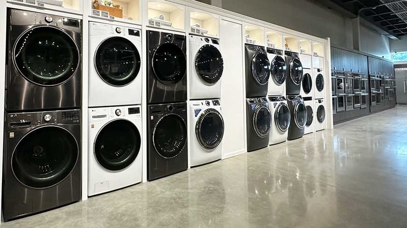 Full-Size-Front-Load-Washer-and-Dryer-Display-at-Yale-Appliance-in-Norton