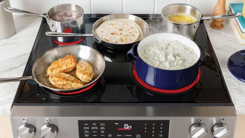 GE-600-Series-Electric-Range-with-Full-Stovetop