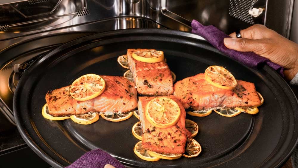 GE-Profile-Advantium-Speed-Oven-PSB9120SVSS-Cooking-Salmon