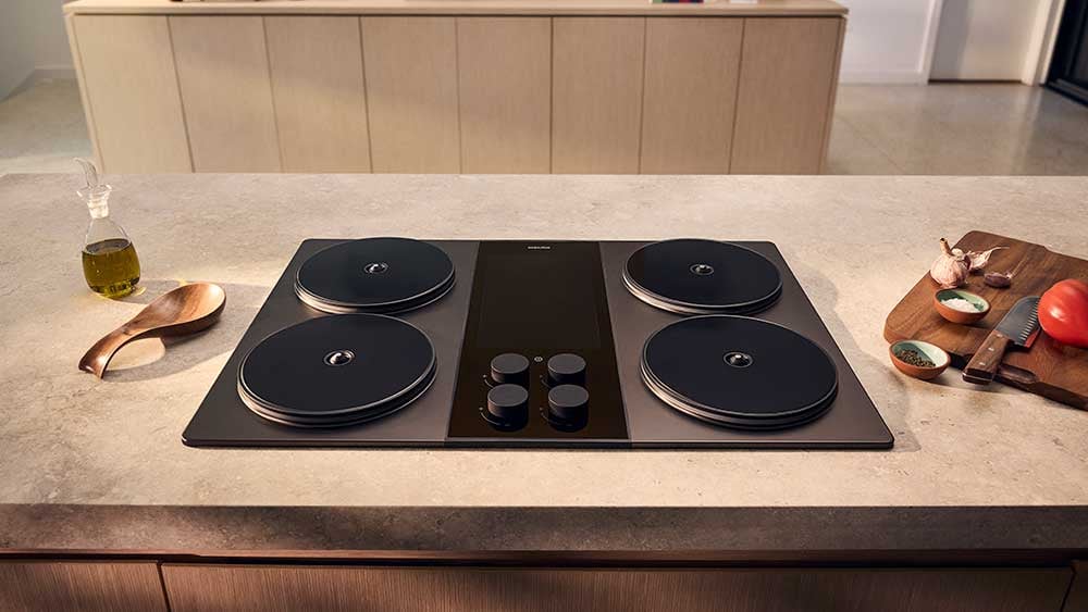 Impulse-Induction-Cooktop-Installed-Kitchen-Island