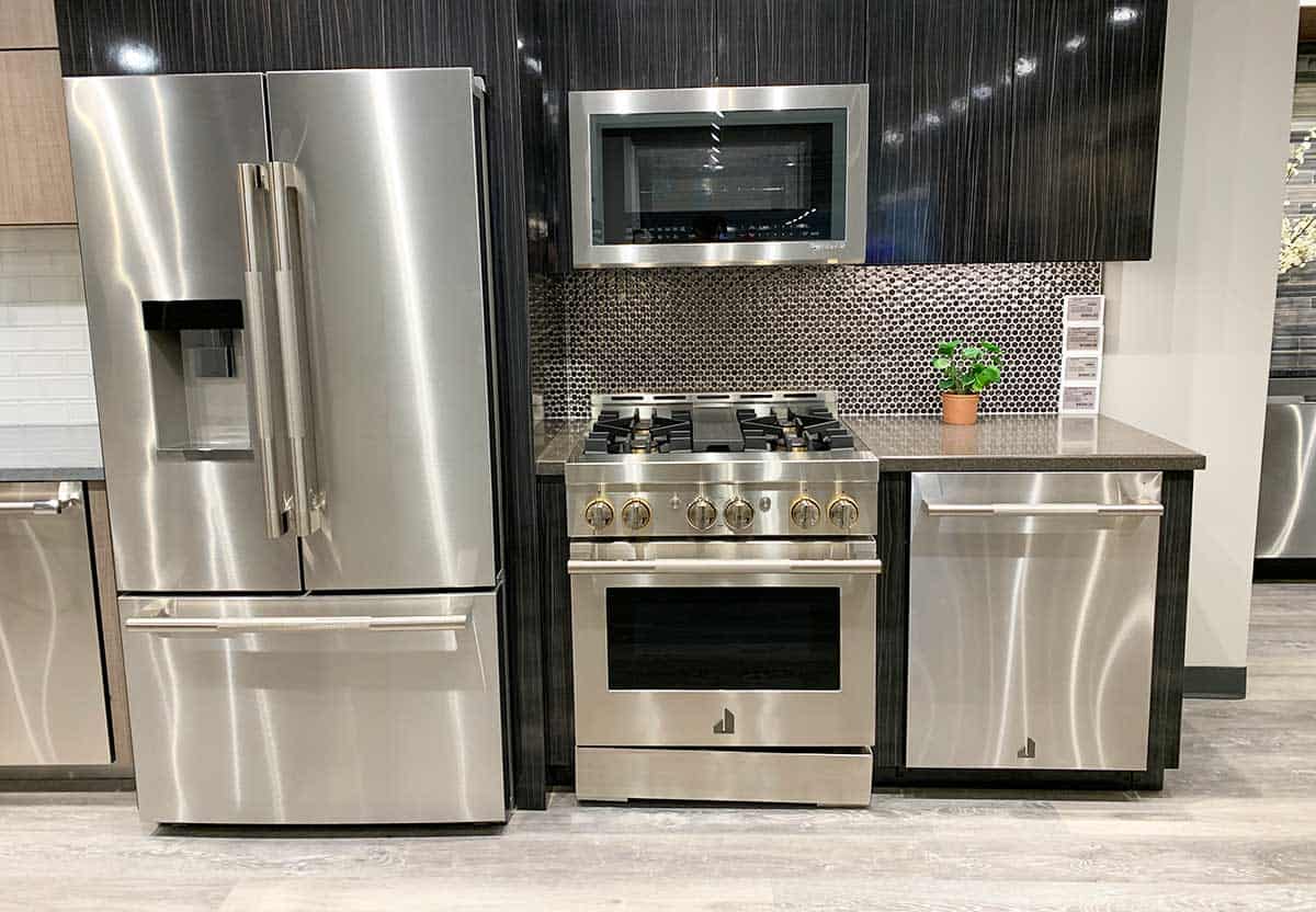 Jenn Air Kitchen Featuring New Dishwasher At Yale Appliance In Hanover ?width=1200&name=Jenn Air Kitchen Featuring New Dishwasher At Yale Appliance In Hanover 