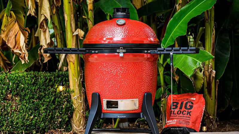 Comparing the Kamado Joe and the Big Green Egg