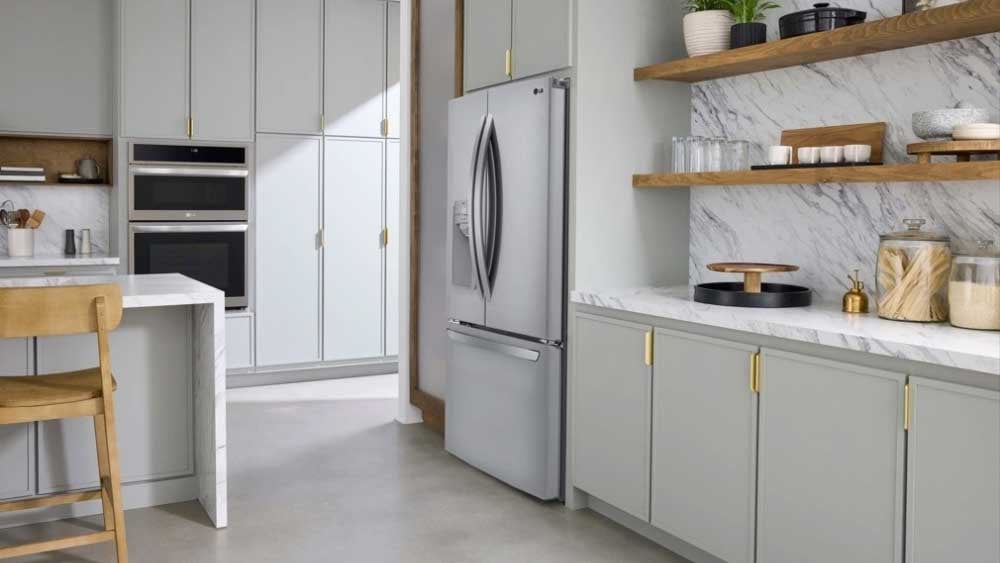LG-LRFS28XBS-Freestanding-French-Door-Refrigerator-Installed-in-Kitchen