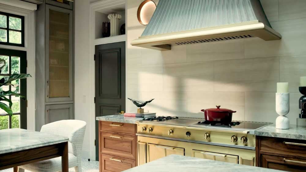 La-chateau-moderne-by-MATTHEW-QUINN