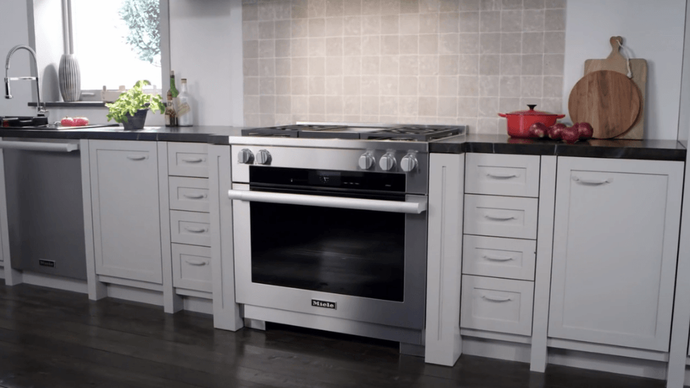 Miele-36-Inch-Dual-Fuel-Professional-Range-Kitchen-