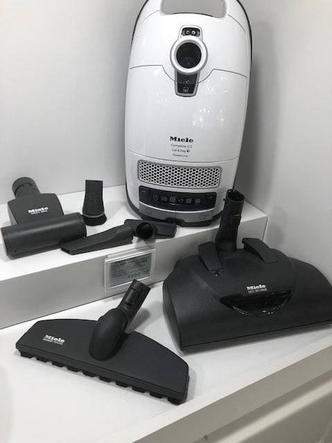 Miele-Complete-C3-Cat-and-Dog-Vacuum