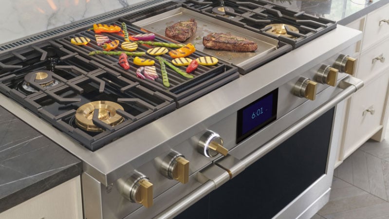 Monogram-Pro-Range-Infrared-Grill