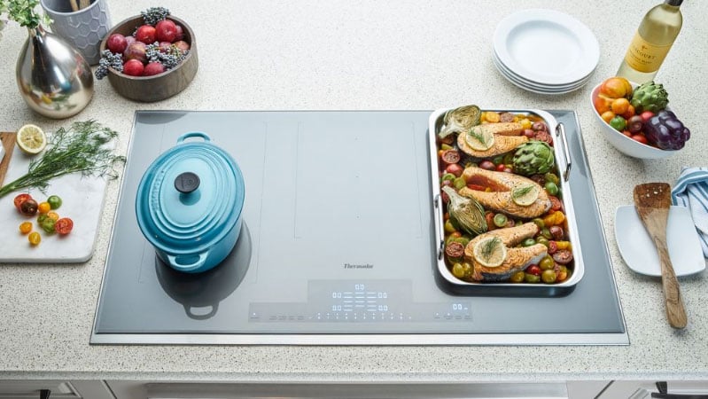 Thermador-36-inch-induction-cooktop-side-burners