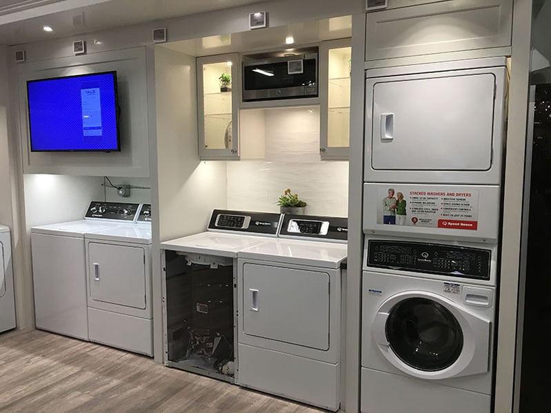 Top Load Laundry Display