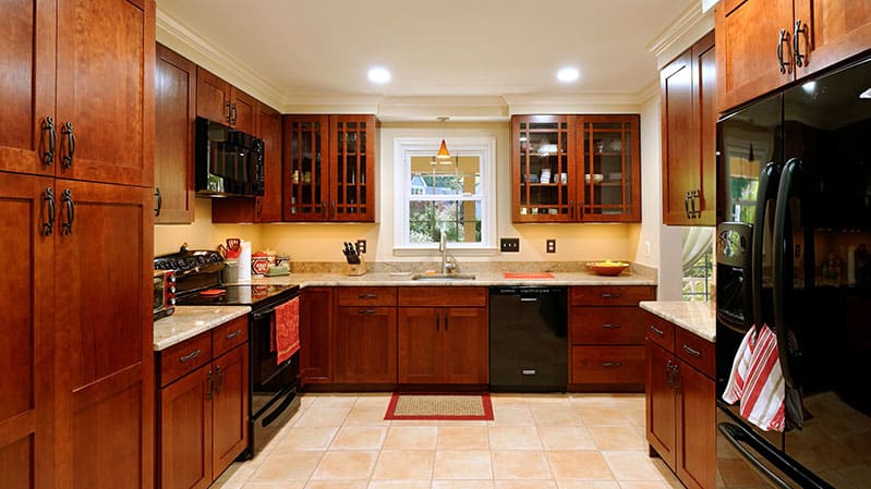 Traditional-Kitchen-by-Daniels-Design-and-Remodeling 