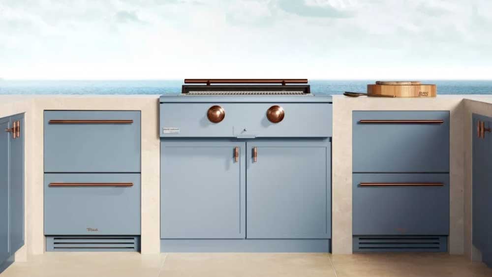 True-Caliber-Outdoor-BBQ-Grill-Built-In-Kitchen-by-the-Coast