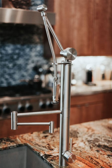 Waterstone-Gantry-Pulldown-Contemporary-Kitchen-Faucet-2