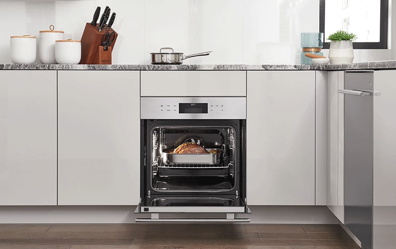 Wolf-cooktop-over-wall-oven