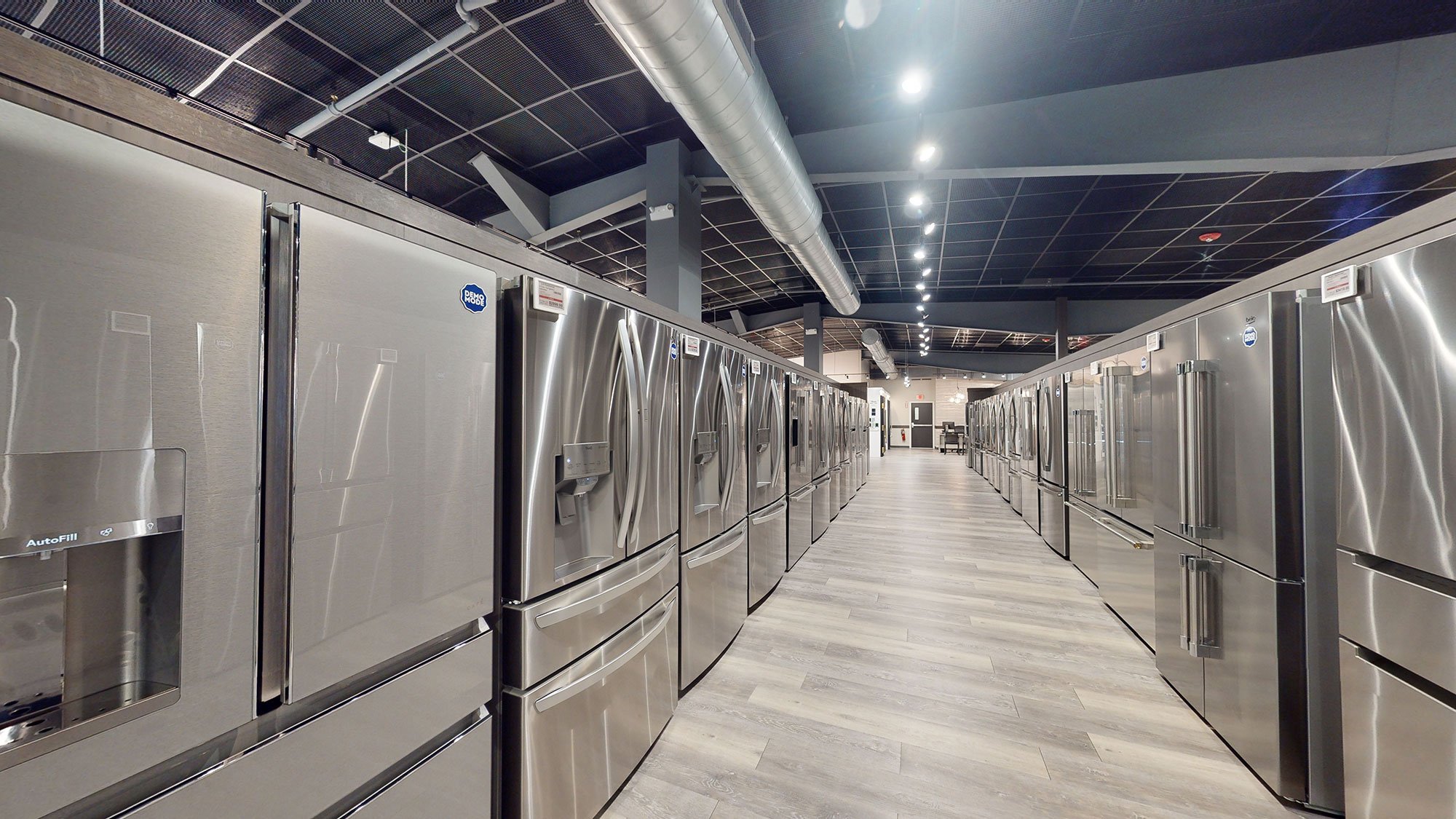 Yale Appliance Refrigerators Hanover Showroom 2023