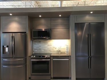 Mid-Range to Affordable Luxury Appliance Packages (Ratings / Reviews)