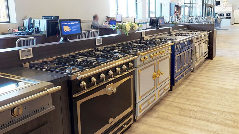 Yale Framingham's New Appliance Displays