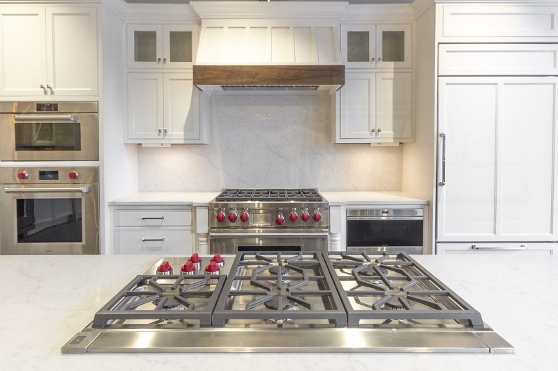Yale-Appliance-Framingham-Showroom-Wall-Oven-Display-1