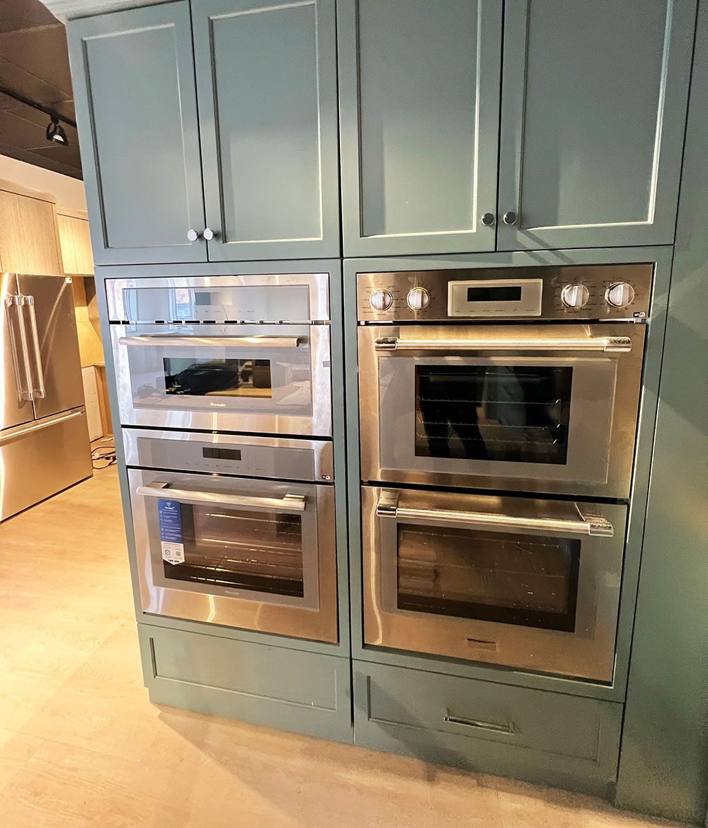 Yale-Appliance-Hyannis-Showroom-Steam-and-Speed-Ovens