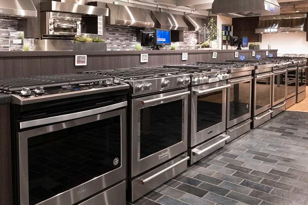 Yale-Appliance-Range-Display-Boston-Showroom