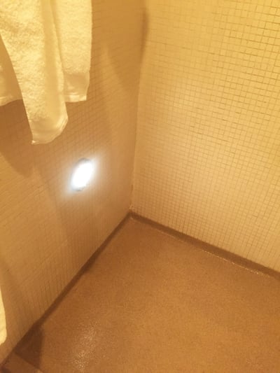 Chamber Hotel Shower L⁬ighting