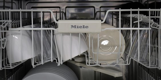 Miele-Dishwasher-inside-rack.jpg