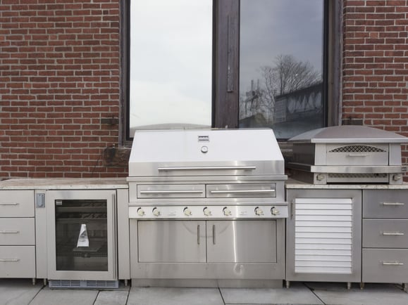 yaleappliance_grills_20170406_5.jpg