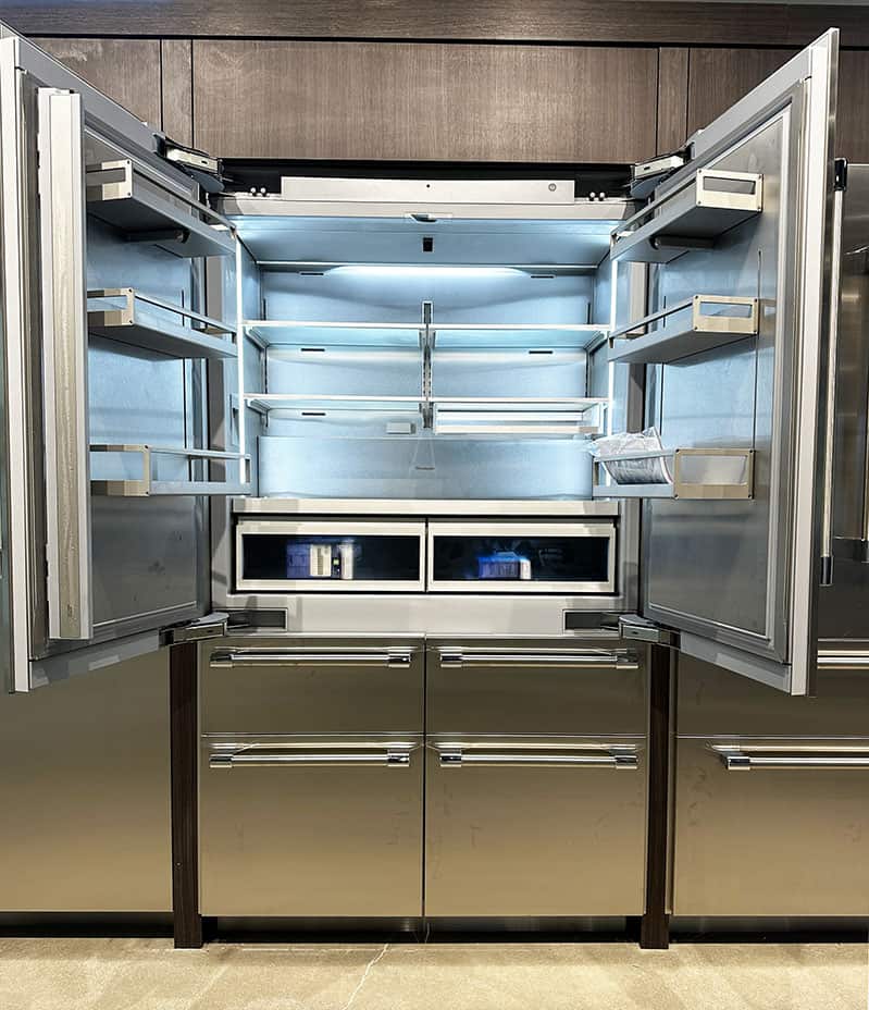 double-drawer-built-in-professional-refrigerator-at-yale-appliance-in-norton