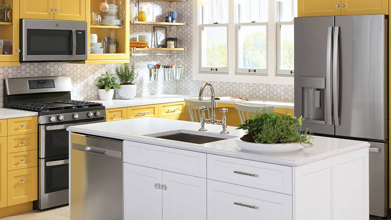 ge-yellow-traditional-yellow-cabinet-kitchen-design