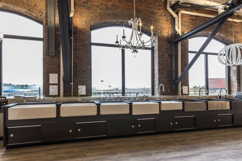 Farm Sinks vs. Undermount Sinks (Sizes / Prices)