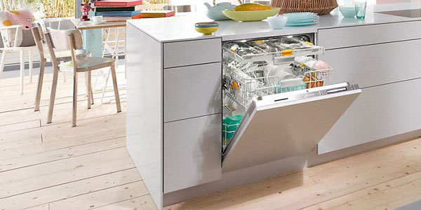 Bosch vs. Miele Dishwashers Which One Is Best in 2024