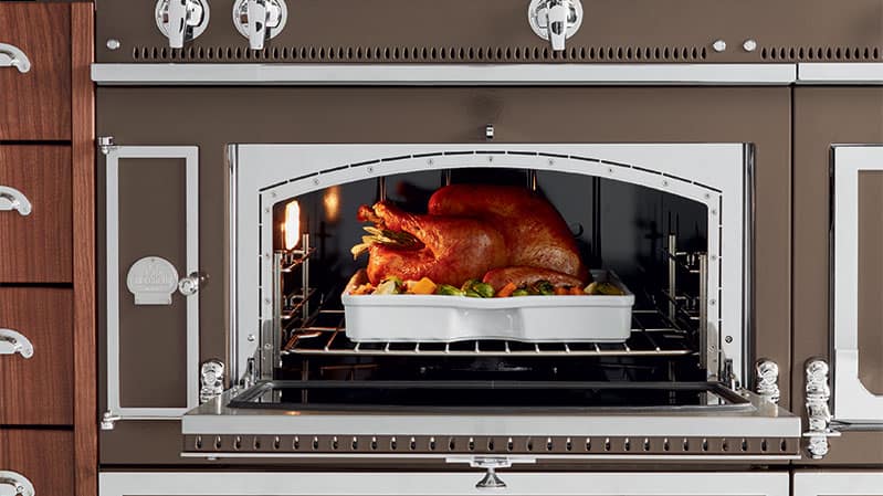 la-cornue-gas-oven-open (1)