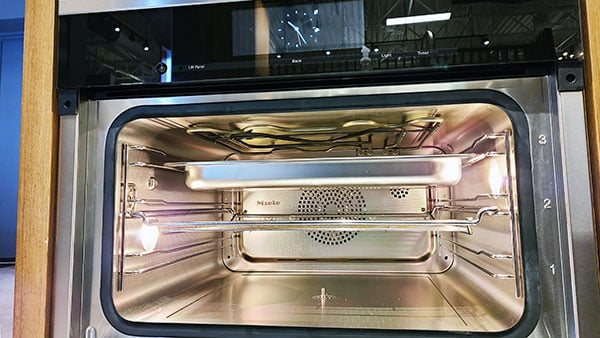 miele-steam-oven-interior