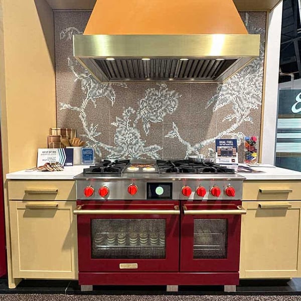 new-bluestar-48-inch-dual-fuel-range-in-wine-red-at-kbis-2023