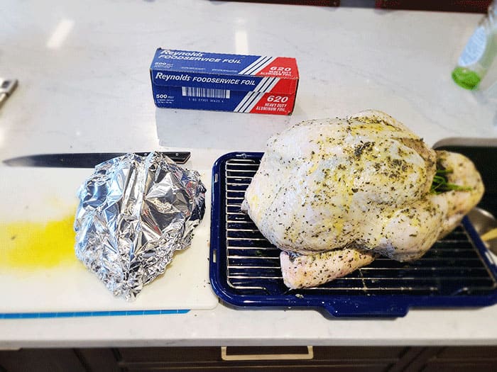 preparing-a-foil-tent-for-your-roasted-turkey