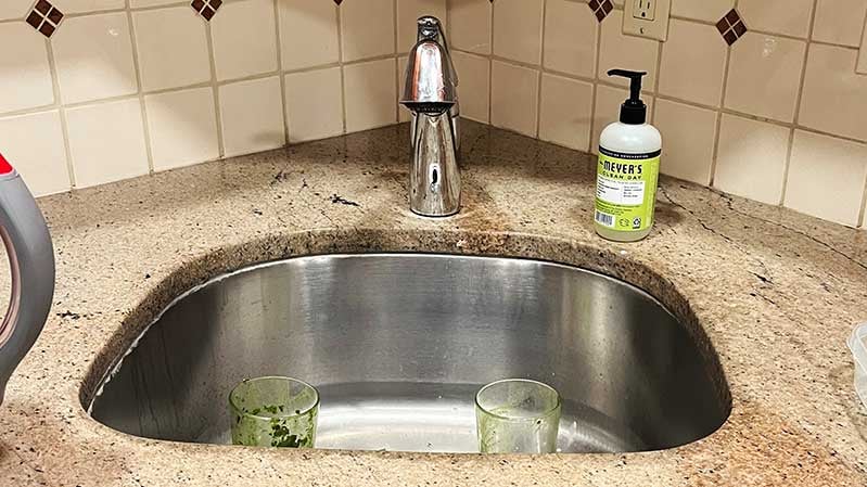 sink-and-faucet-new-apartment