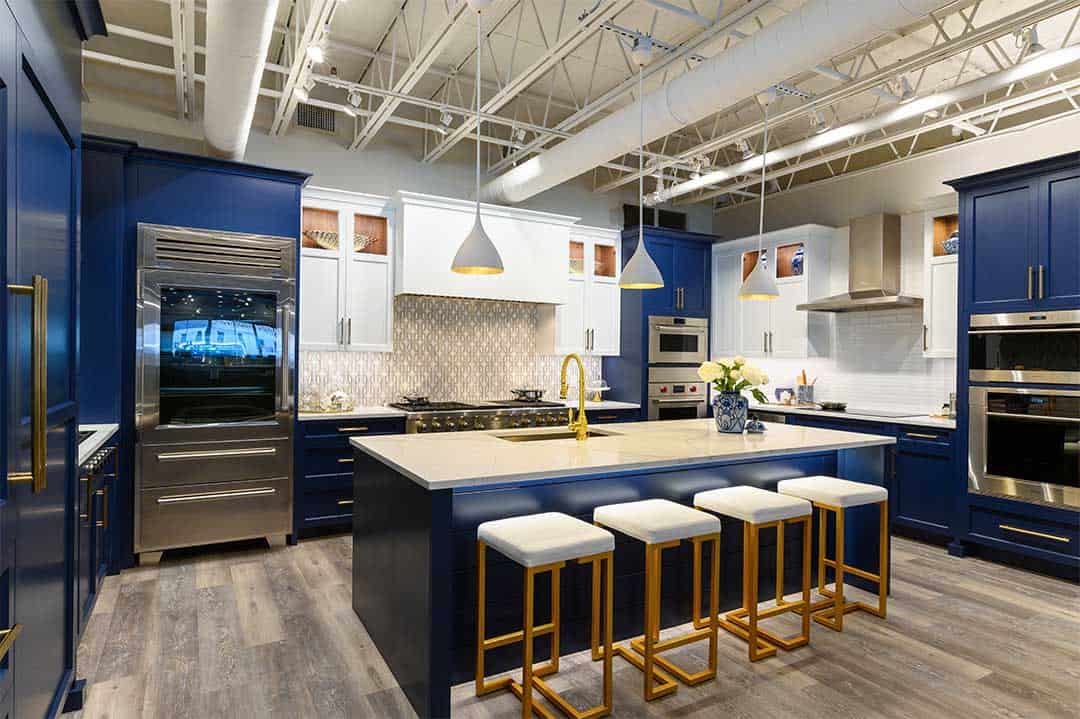 sub-zero-and-wolf-kitchen-at-yale-appliance-hanover (1)