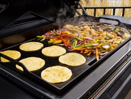Blackstone Griddle vs. Traeger Flat Top Grill
