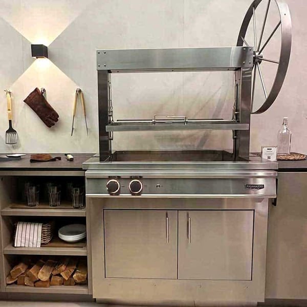 urban-bonfire-and-kalamazoo-outdoor-bbq-grill-kbis-2023