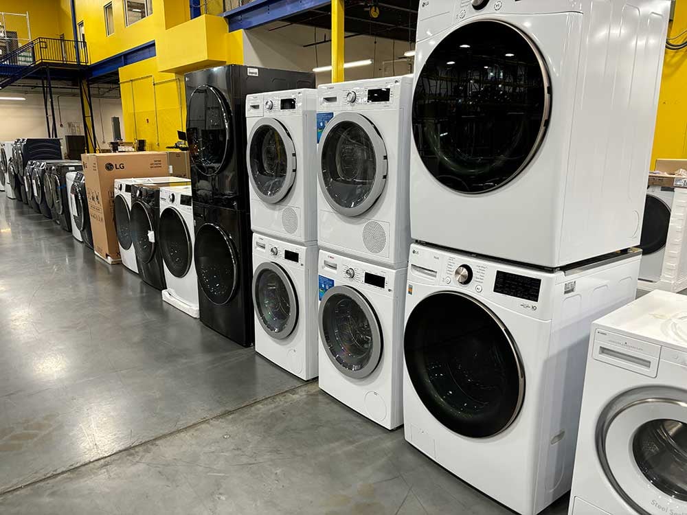 warehouse-clearance-sale-fall-2024-stackable-washers-and-dryers