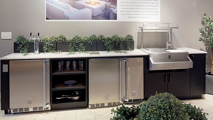 yale-appliance-outdoor-kitchen-with-a-kegerator