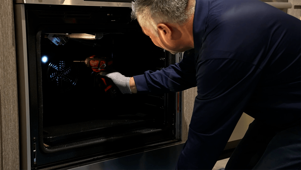 yale-appliance-service-technician-convection-fan