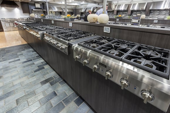 yaleappliance_dorchester_33-2.jpg yaleappliance_dorchester_33-2.jpg