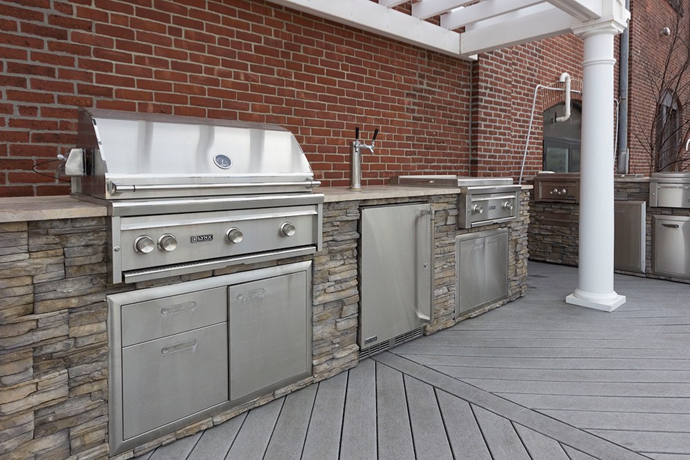 Built-in BBQ Grills - Yale Appliance Dorchester