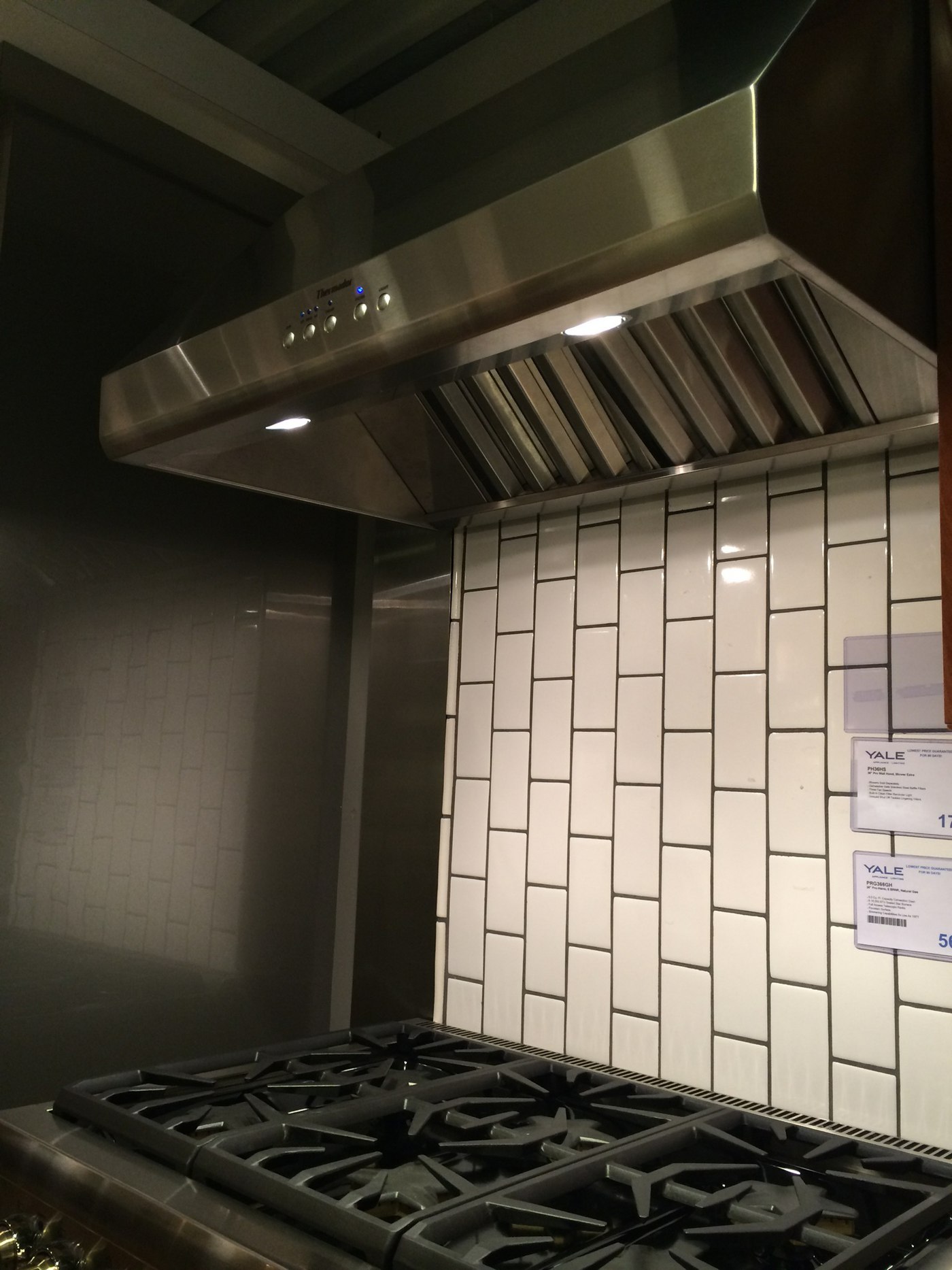 Best Hoods for 30" Professional Ranges (Reviews/Ratings/Prices)